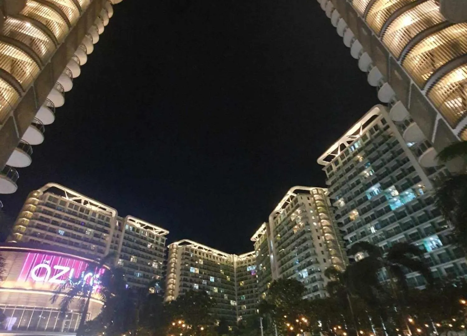 Apartment Spacious 1 Bedroom Flat In Azure Residences Manila